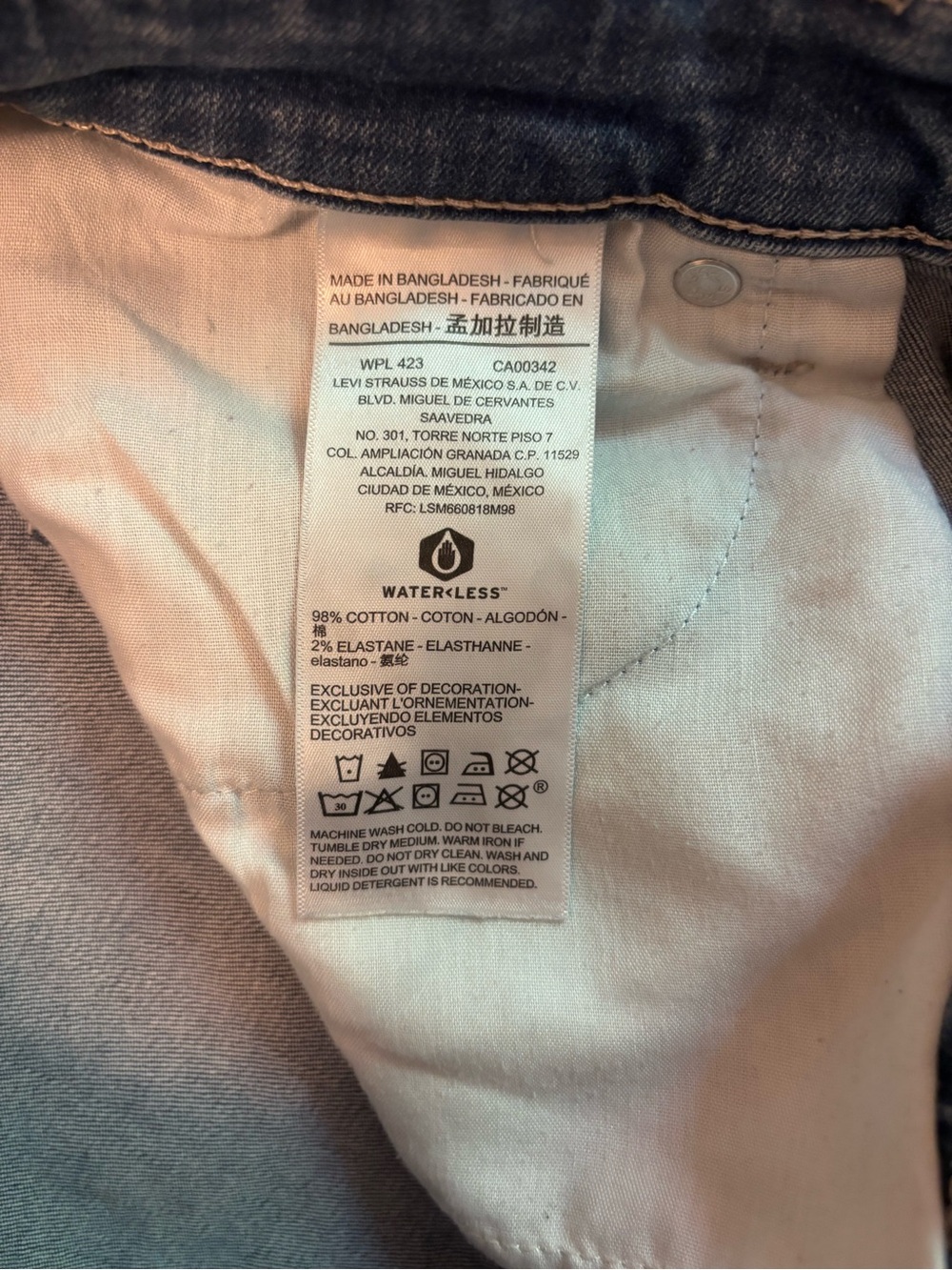 Levi’s Denim Roll-Cuff Women's Shorts - Blue - Picture 4 of 5